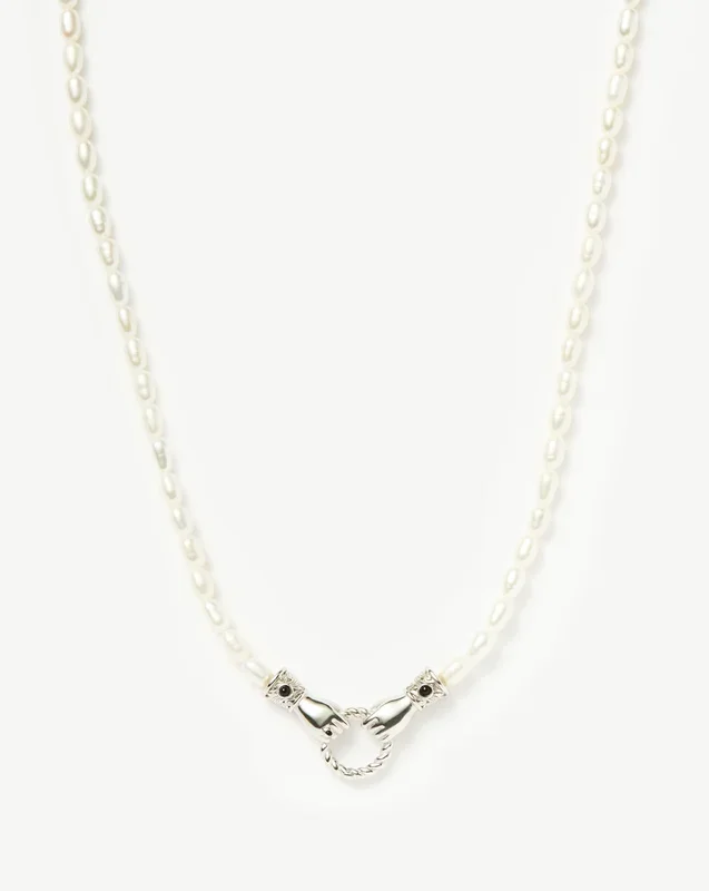 Harris Reed In Good Hands Pearl Necklace | Silver Plated/Pearl & Black Onyx