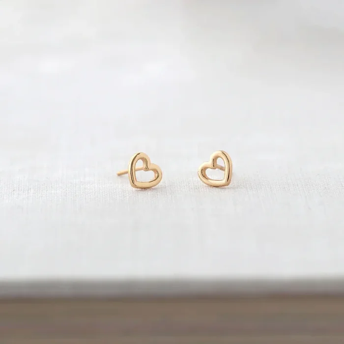 Heart Outline Stud Earrings