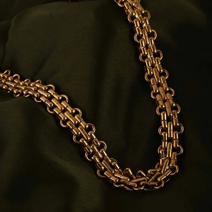 Interlocking Helix Chain