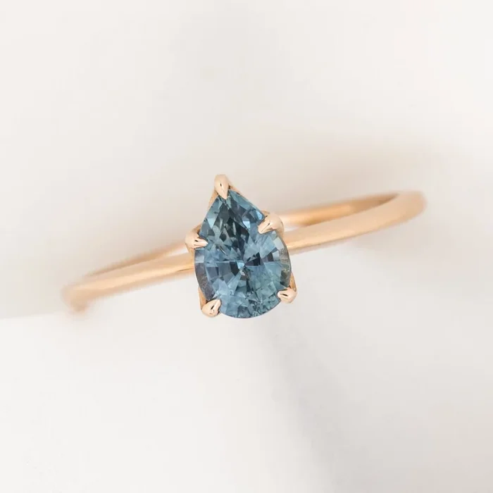 【即日配送】サラリング ・0.86ct・加熱モンタナ産ライトブルーサファイア・K14RG