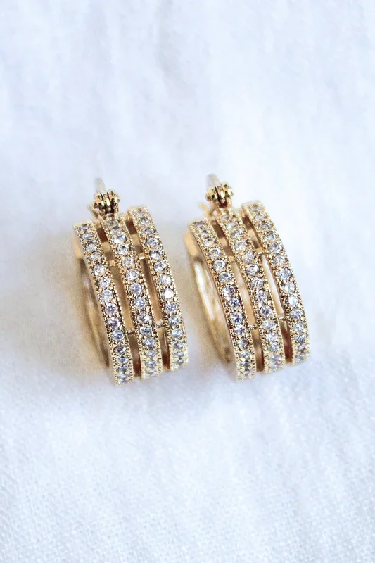 Julia Triple Hoop