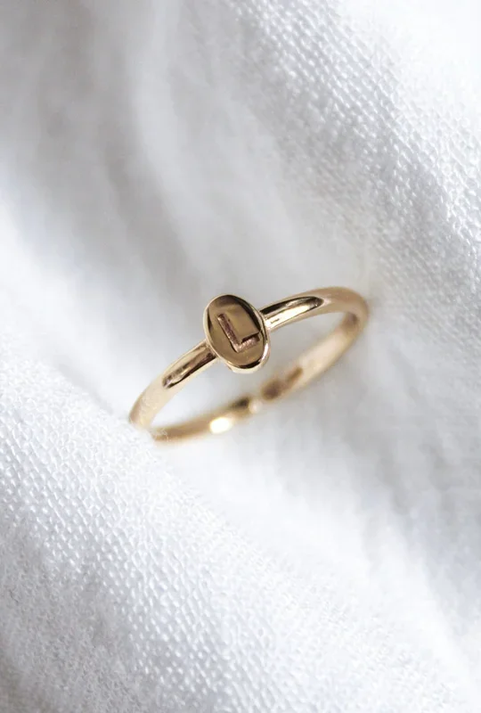 Kinsey Initial Ring Letter L