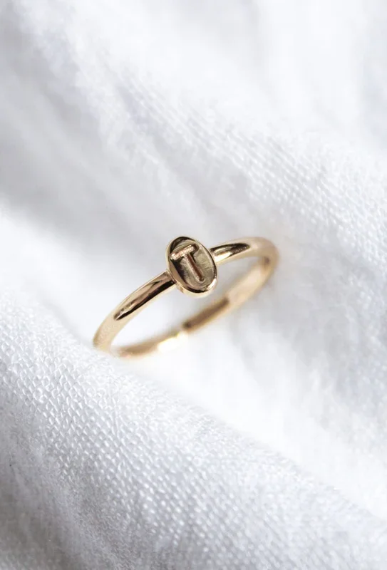 Kinsey Initial Ring Letter T