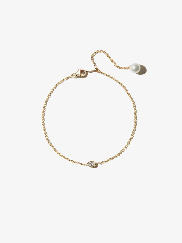 LA1 Sea of Beauty. Pear Diamond with Pearl Drop Bracelet