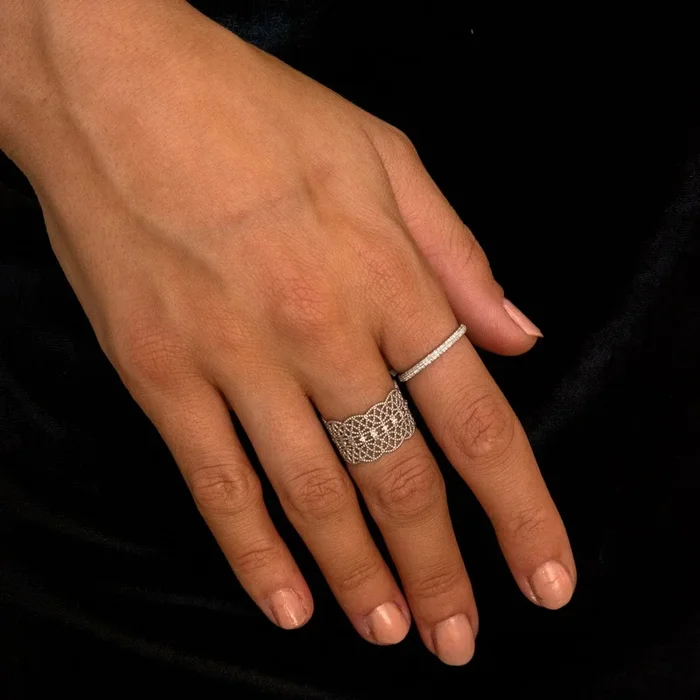 Lace Miligrain White Gold Diamond Thick Band
