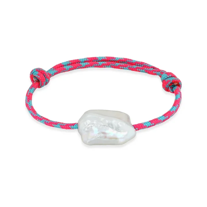 Large Flat Baroque Pearl Paracord Bracelet