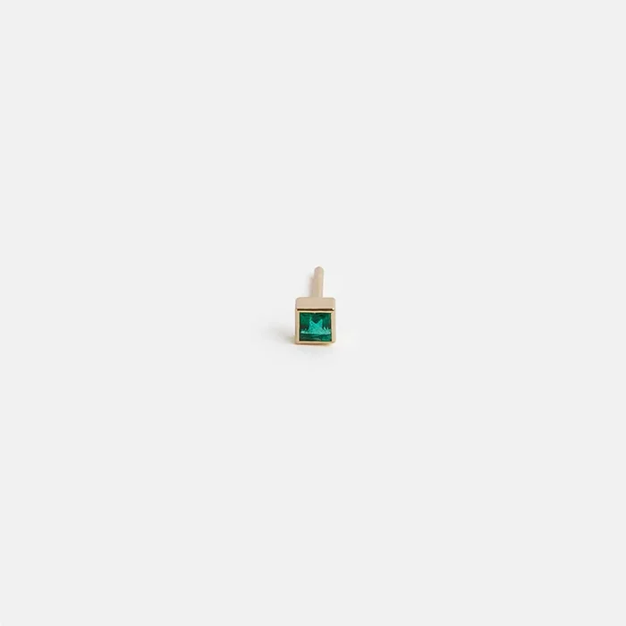 Large Ona Stud with Emerald