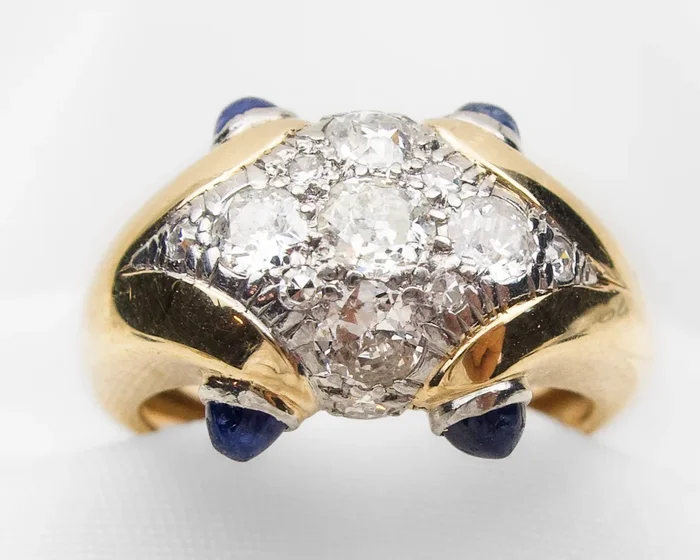 Late Retro Diamond & Sapphire Ring