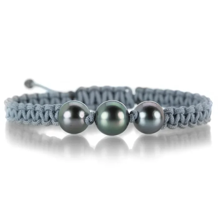 Light Gray Macrame Bracelet with 3 Tahitian Pearls