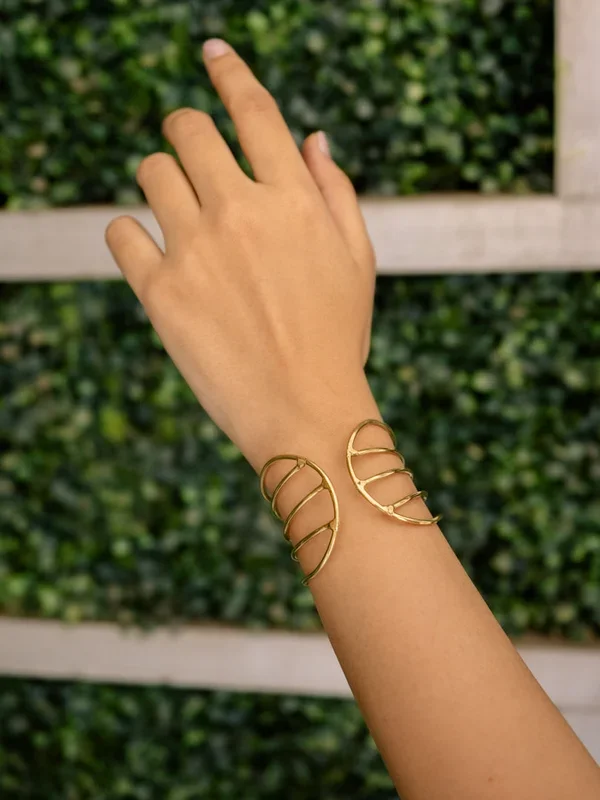 Linea Brass two way Adjustable Bracelet (Anti Tarnish)