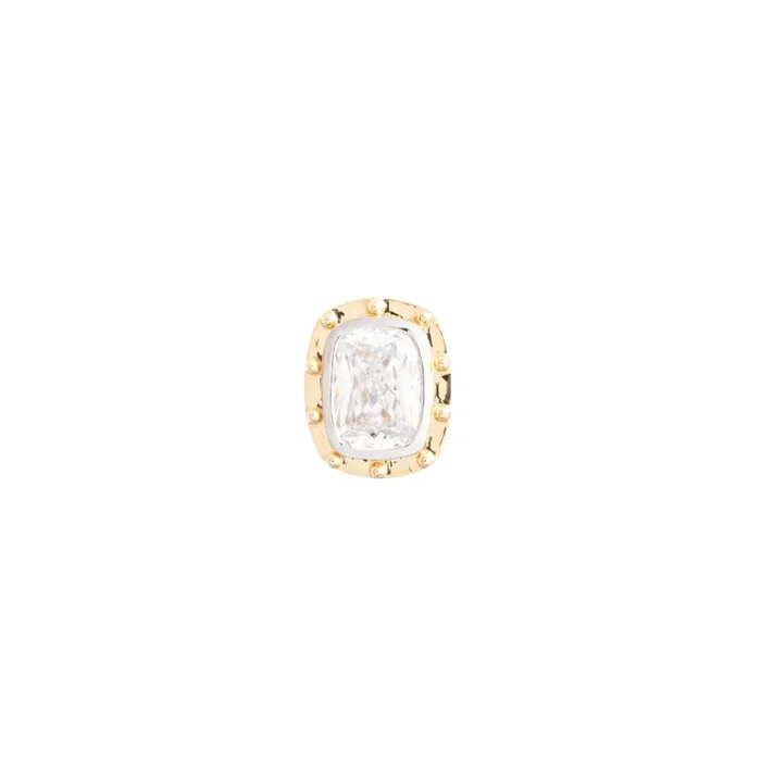 Lovestruck Stud : in Yellow Gold with Cushion Diamond