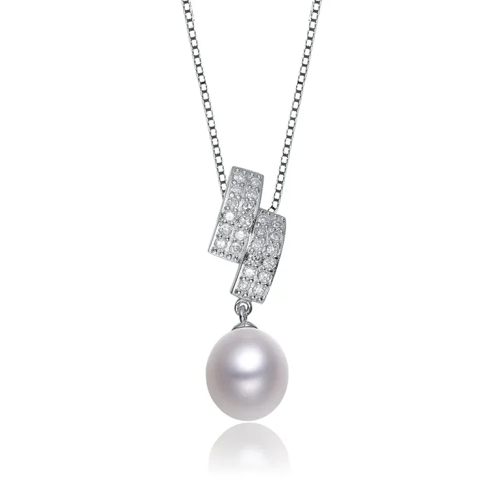 Madeleine Pearl Accent Pendentif Necklace