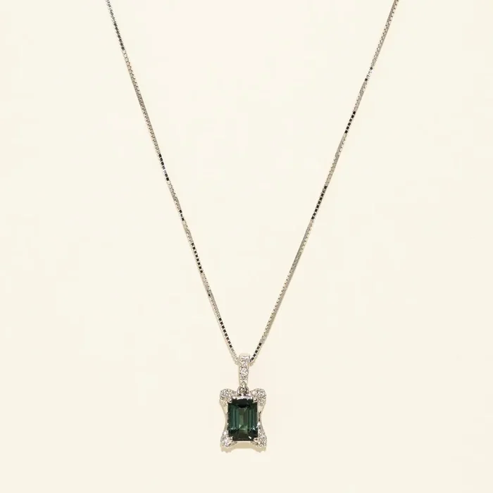 Maine Indicolite Tourmaline Necklace in 14kt White Gold with Diamonds (1/20ct tw)