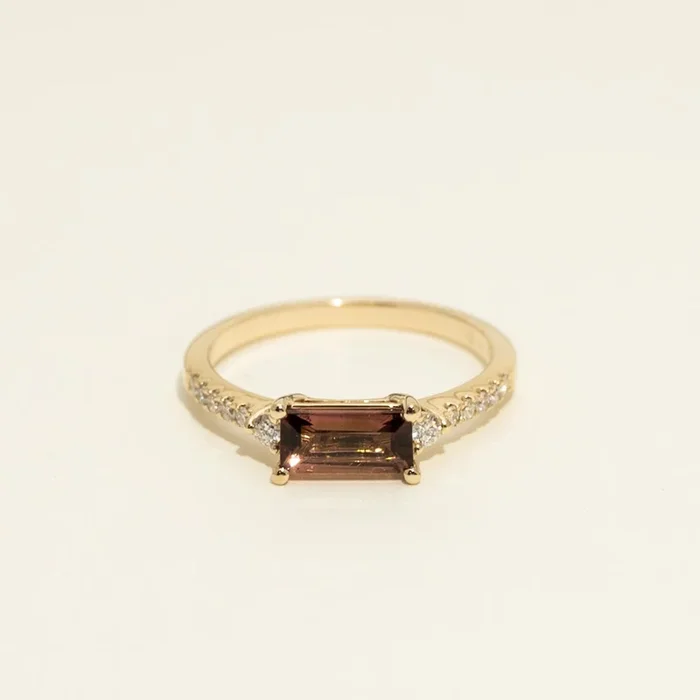 Maine Pink Tourmaline Ring in 14kt Yellow Gold with Diamonds