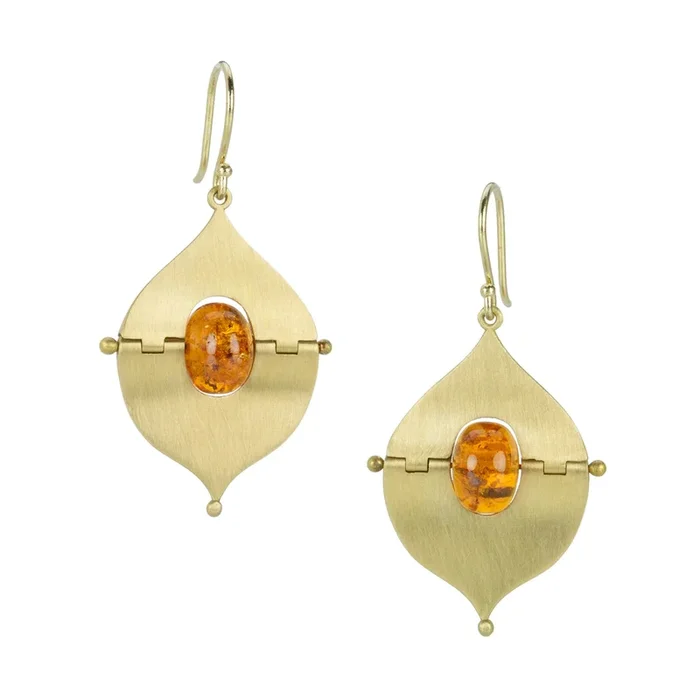 Mandarin Garnet Mesopotamian Earrings