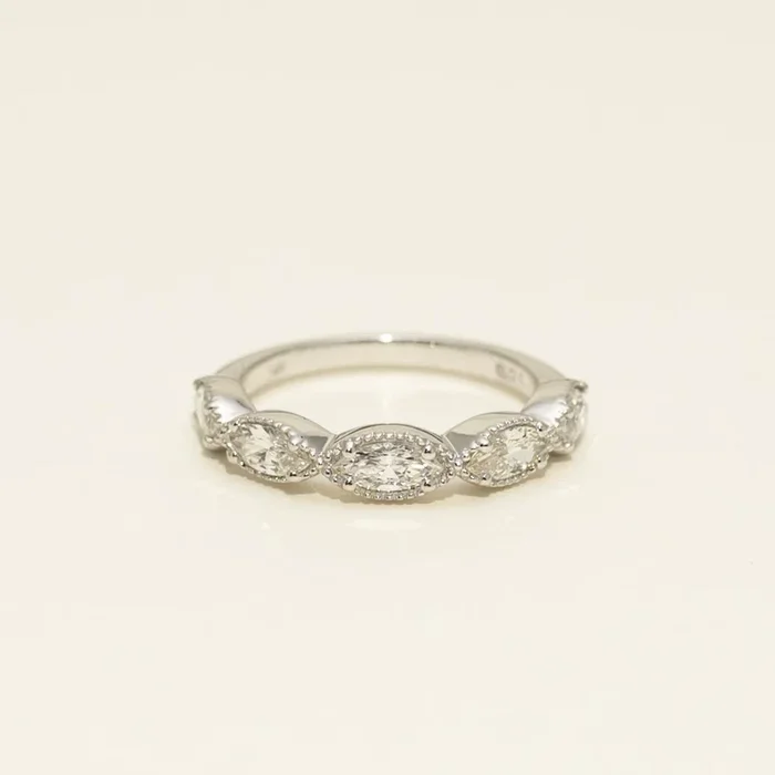 Marquise Diamond Wedding Band in 14kt White Gold (3/4ct tw)