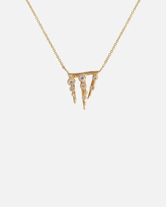 Melee 67 / White Diamond Pendant