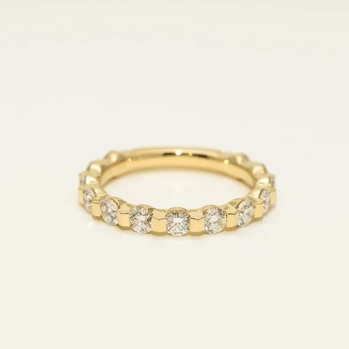 Memoire Precious Prong Diamond Wedding Band in 18kt Yellow Gold (1 1/5ct tw)
