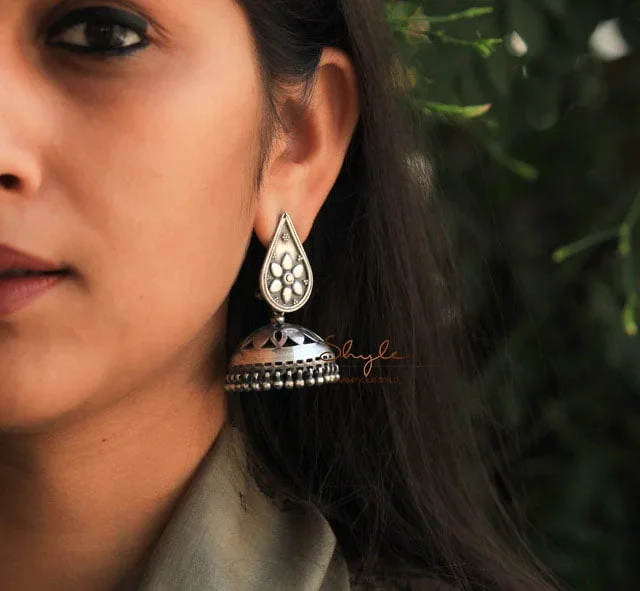 Mizoya Flora Motif Finely Carved Jhumka