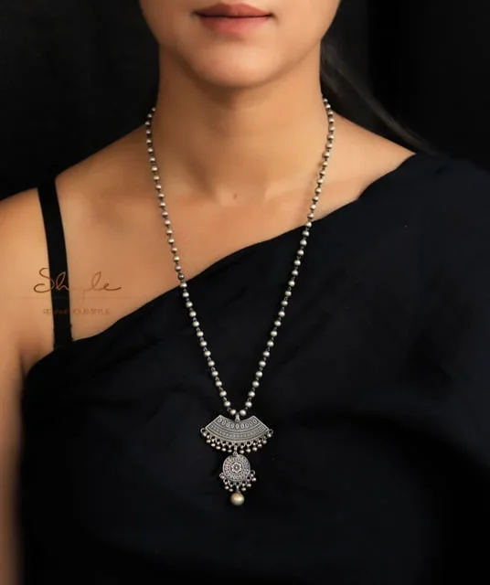 Mizoya Intricate Ball Drop Necklace