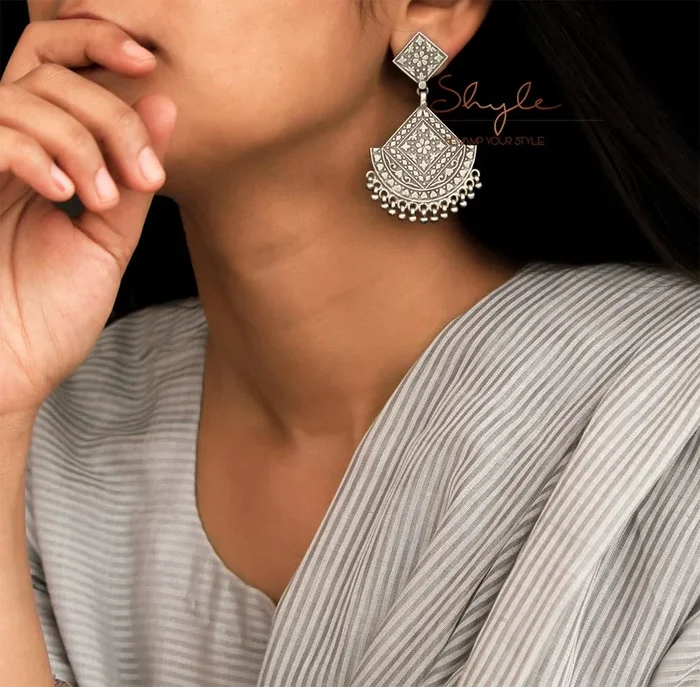 Mizoya Intricate Classic Earrings