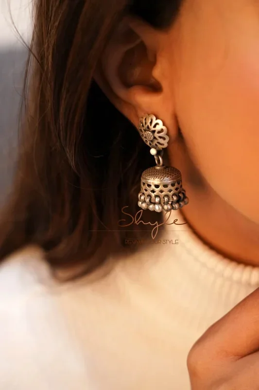 Moh Intricate Carved Versatile Jhumki