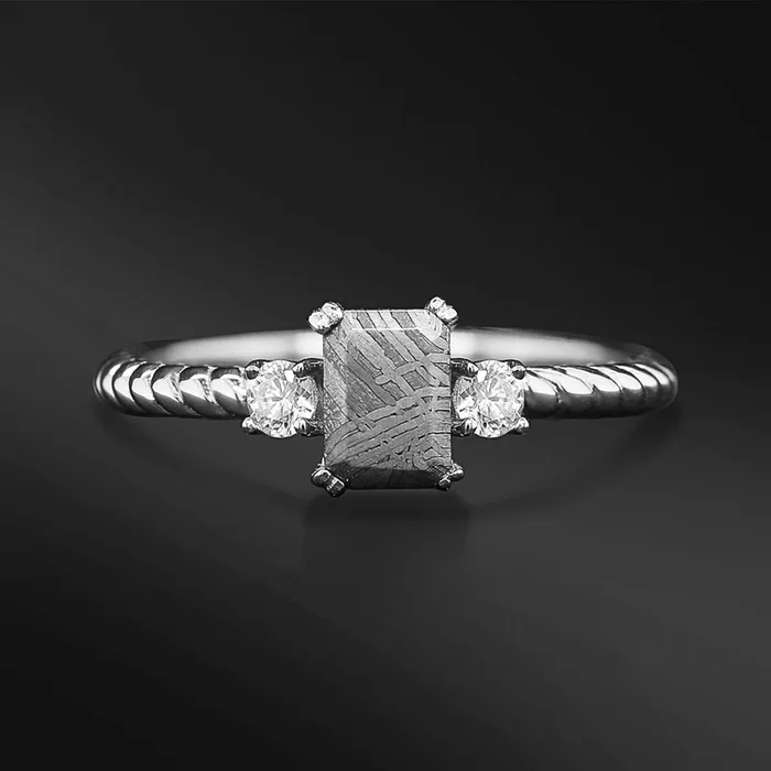 Mon – Engagement Ring for Her with Muonionalusta Meteorite | Lab Diamond Accents | VS1-2 Clarity, G-H color
