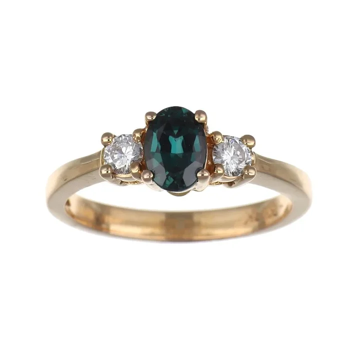 Natural Alexandrite Ring (Alexandrite 0.74 cts Wht Dia 0.22 cts)