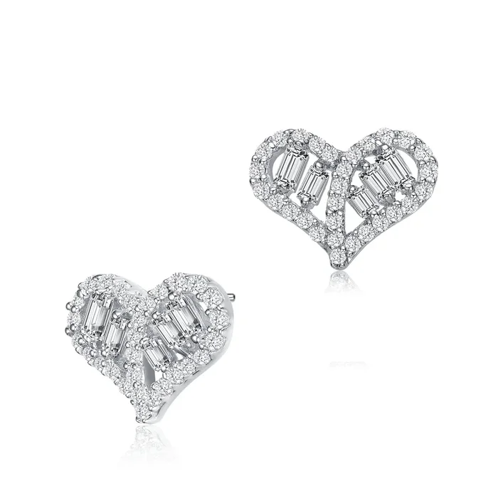 Noémie Heart Stud Earrings