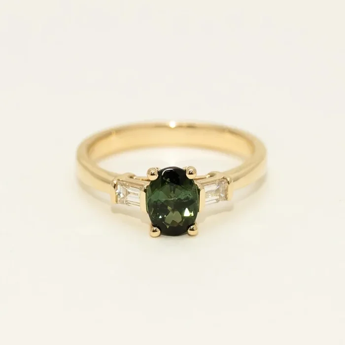 Oval Maine Green Tourmaline Ring in 14kt Yellow Gold with Diamonds (1/4ct tw)