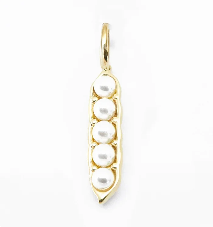 Pea Pod Charm – 5 Peas