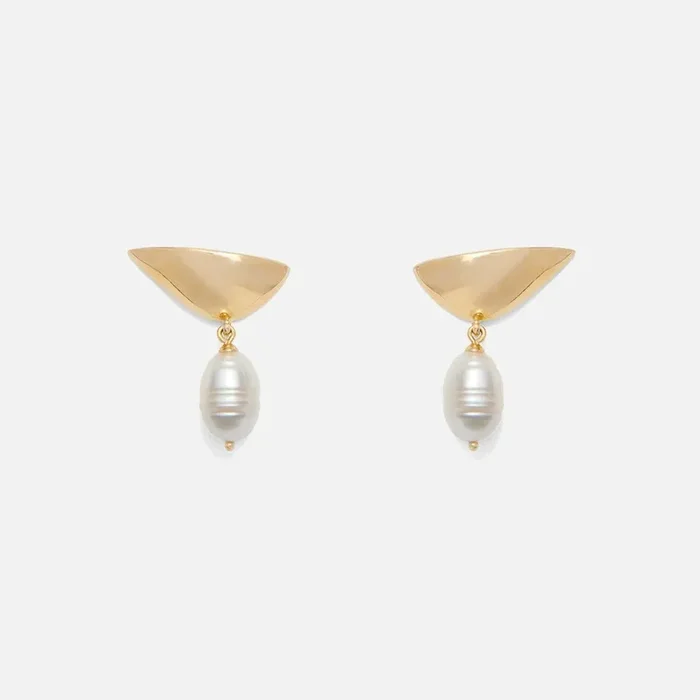 Pearl Lobe Earring in Gold