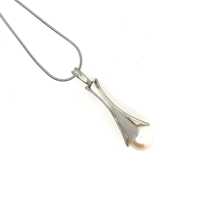 Pearl Pendant