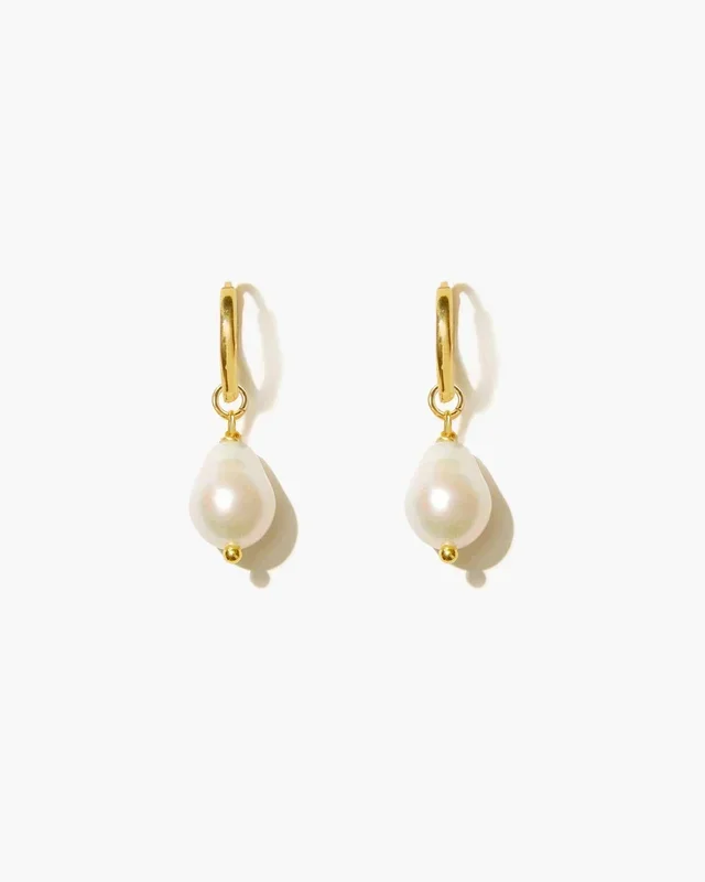 Pendientes de aro con perla