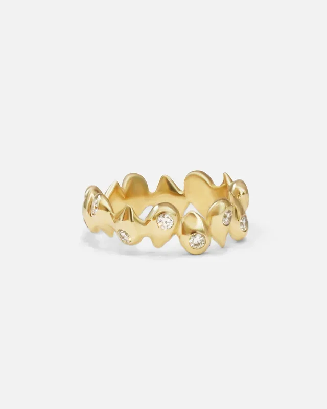 Pyrus Eternity Band / Round Diamonds