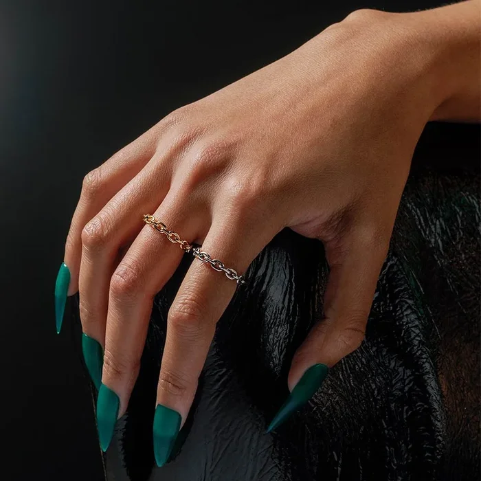RESOLUTE. Single Chunky Chain Ring – Silver