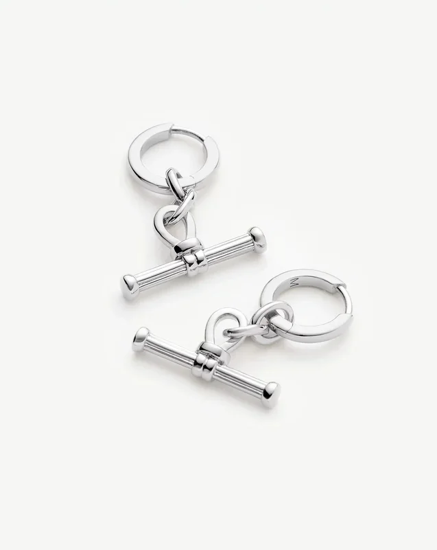 Ridge T-Bar Drop Huggies | Silver Plated
