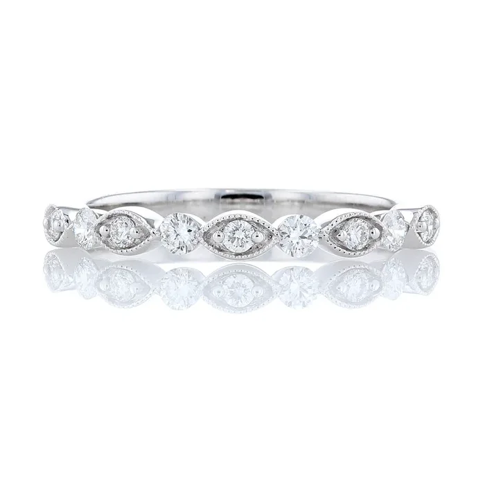 Round & Illusion Marquise Diamond Milgrain Band