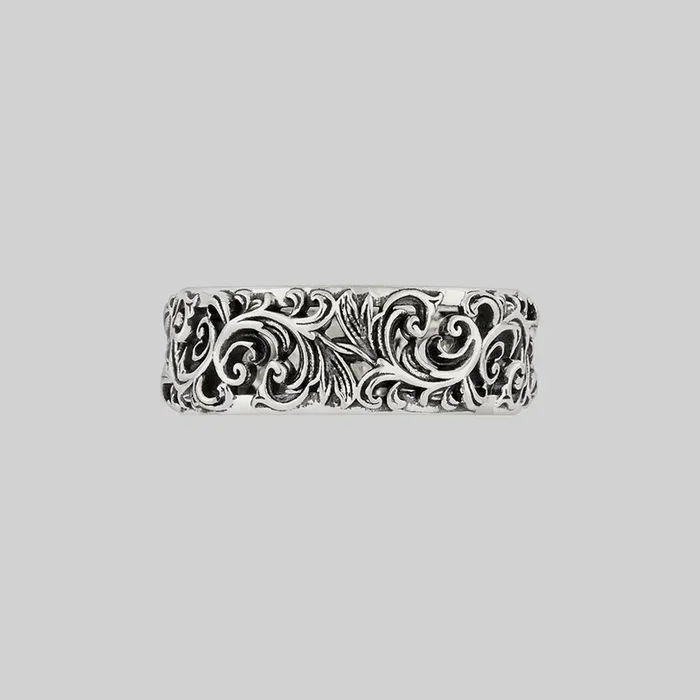 RULE. Ornate Flourish Band Ring – Silver