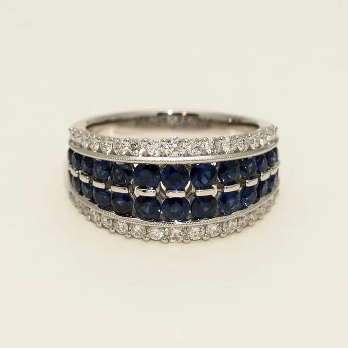 Sapphire Ring in 18kt White Gold with Diamonds (5/8ct tw)