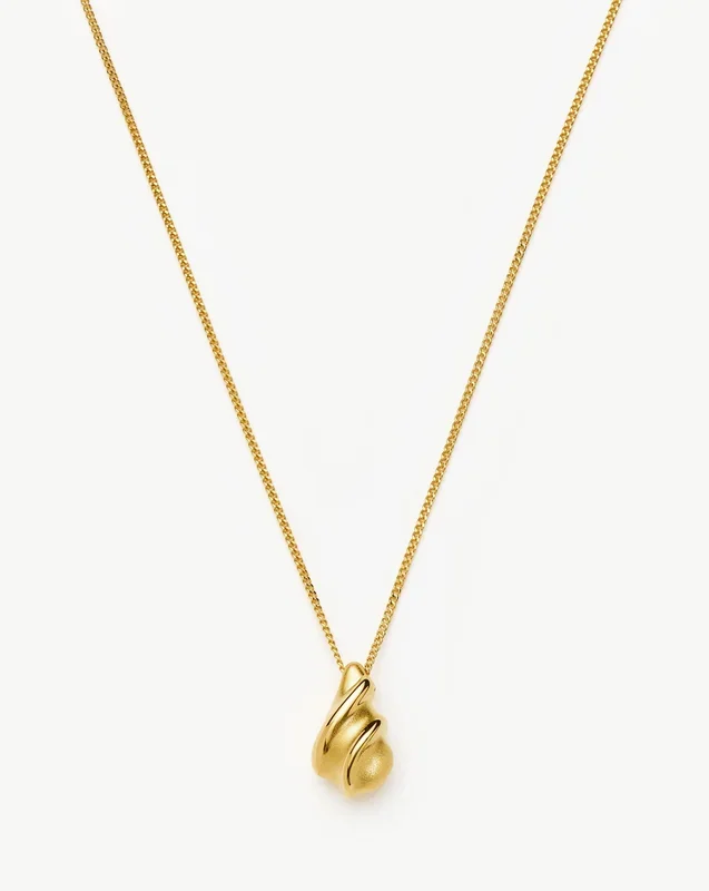 Savi Ridge Droplet Pendant Necklace | 18k Gold Plated