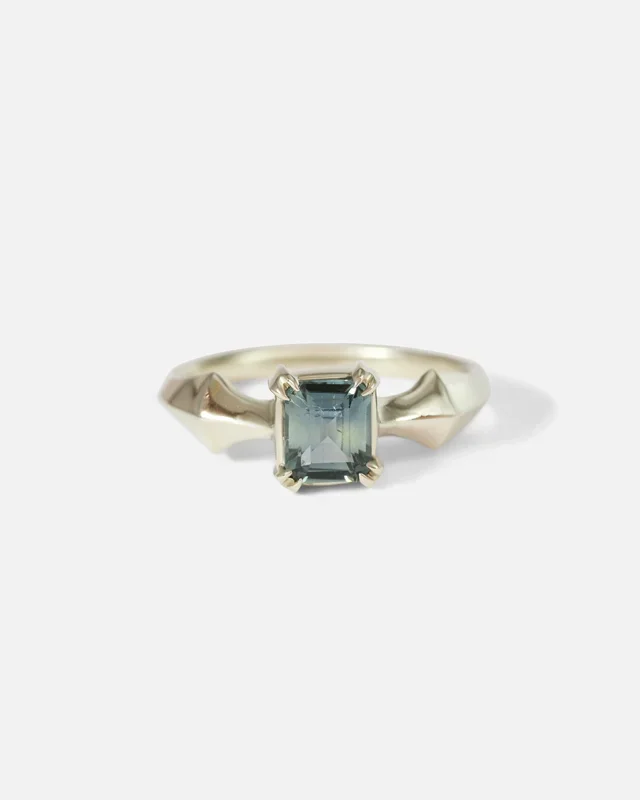 Scythe Ring / Blue Sapphire