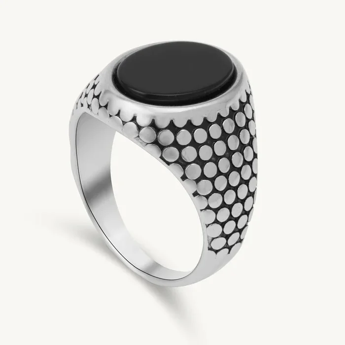 Serpent Style Onyx Ring