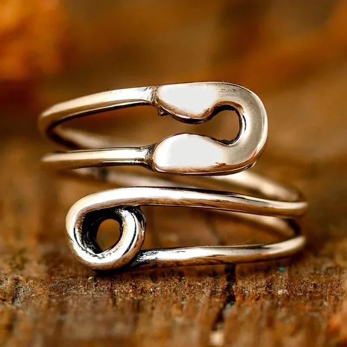 Sicherheitsnadel-Ring aus Sterlingsilber