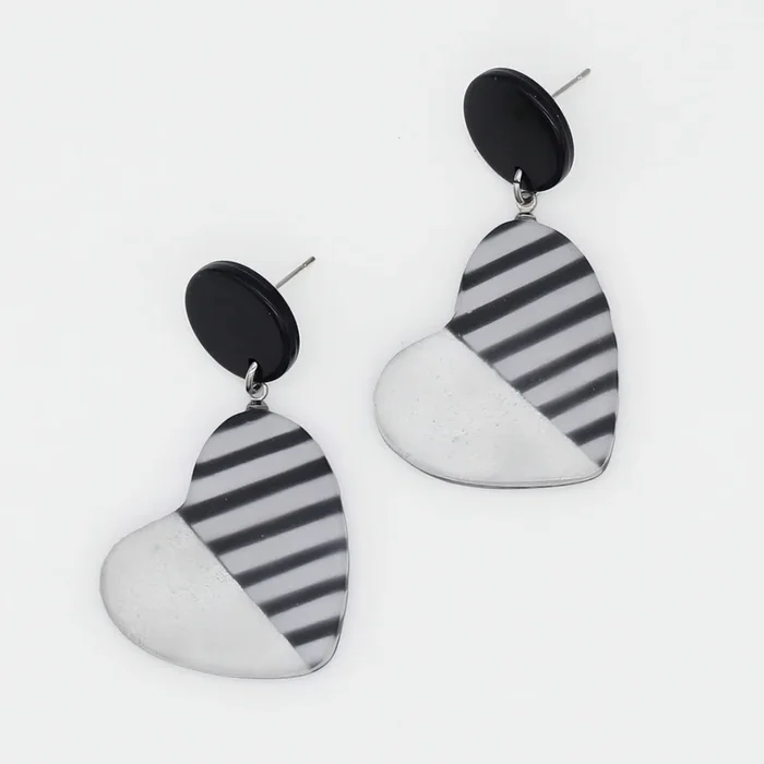 Silver Stripe Frosted Heartstrings Earring
