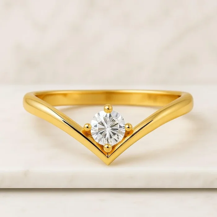 Single Round Diamond Moissanite Curved Wedding Band For Her