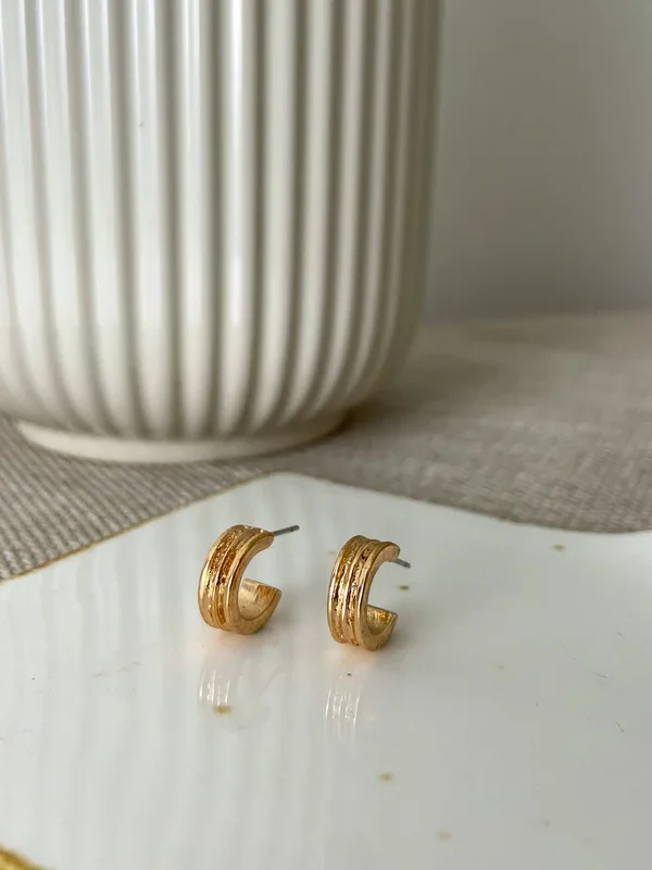 Small Hoop – Singles