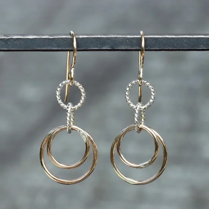 Smooth and Twist Link Earrings ER311