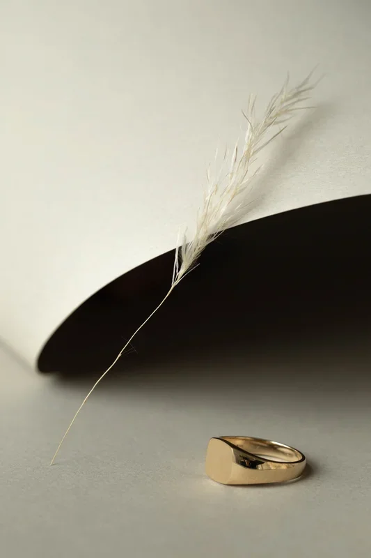Squared Signet