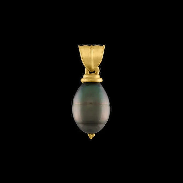 Tahitian Pearl Pendant